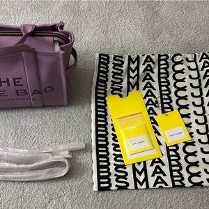 MARC JACOBS LEATHER TOTE